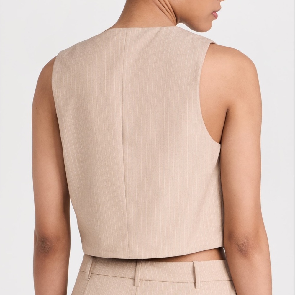 WAYF Layla Vest - Picture 2 of 5